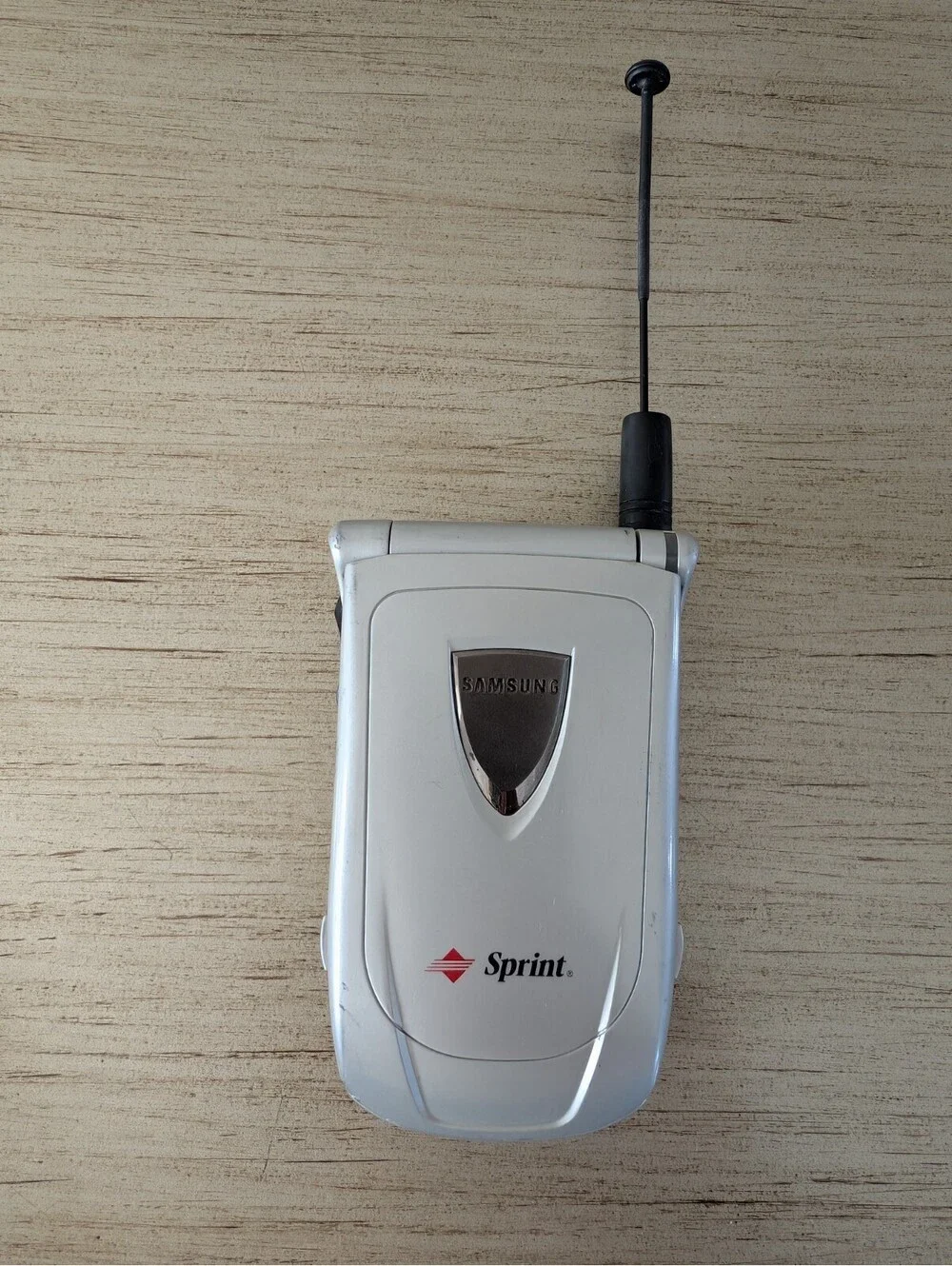 Samsung SCH-8500 1999 Sprint Dual Band Flip Phone Collectors Item With Charger